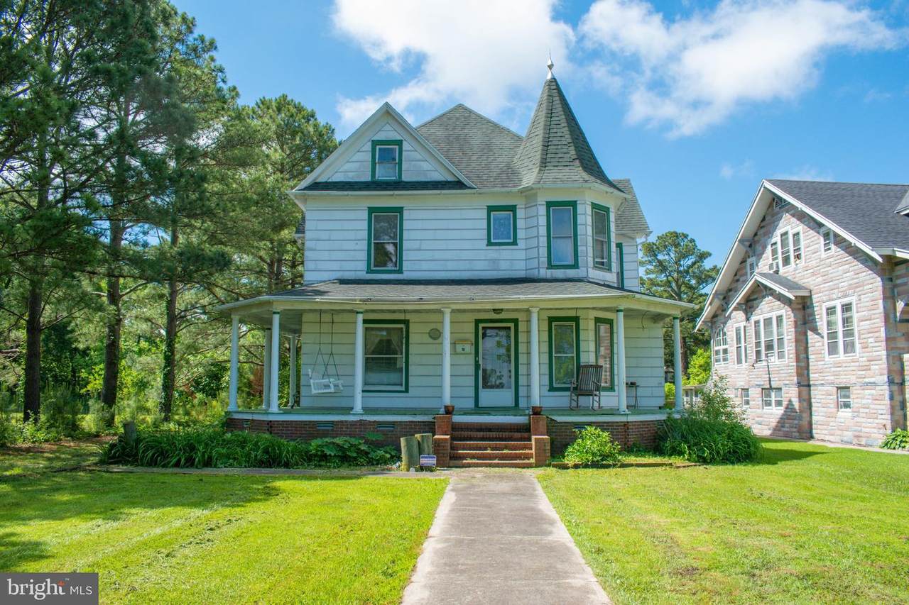 18 Chesapeake Avenue - Photo 1