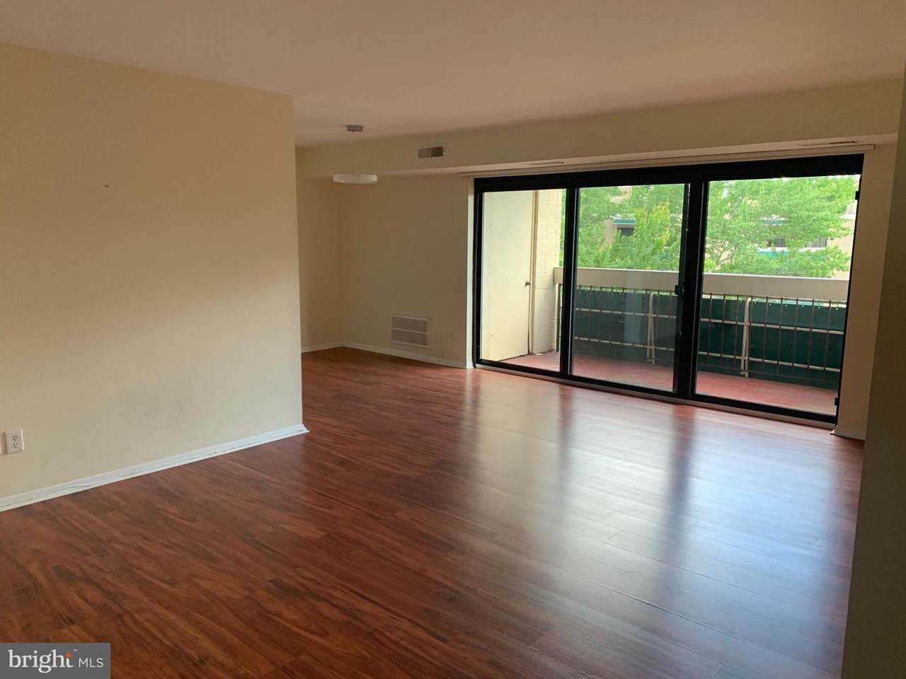 6141 Leesburg Pike - Photo 1