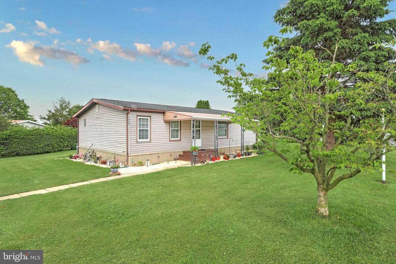 7400 Amy Avenue - Photo 1