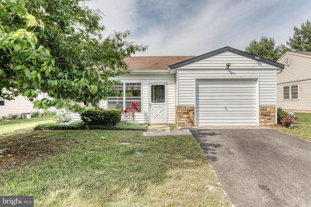 6 New Castle Drive - Photo 1