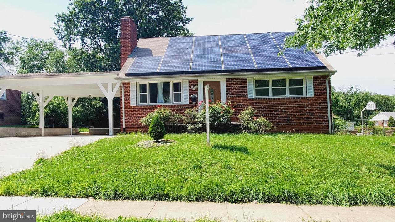 8432 Ravenswood Road - Photo 1