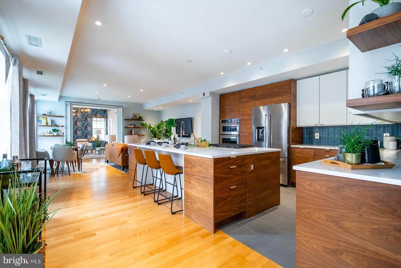 1124 10TH Street - Photo 1