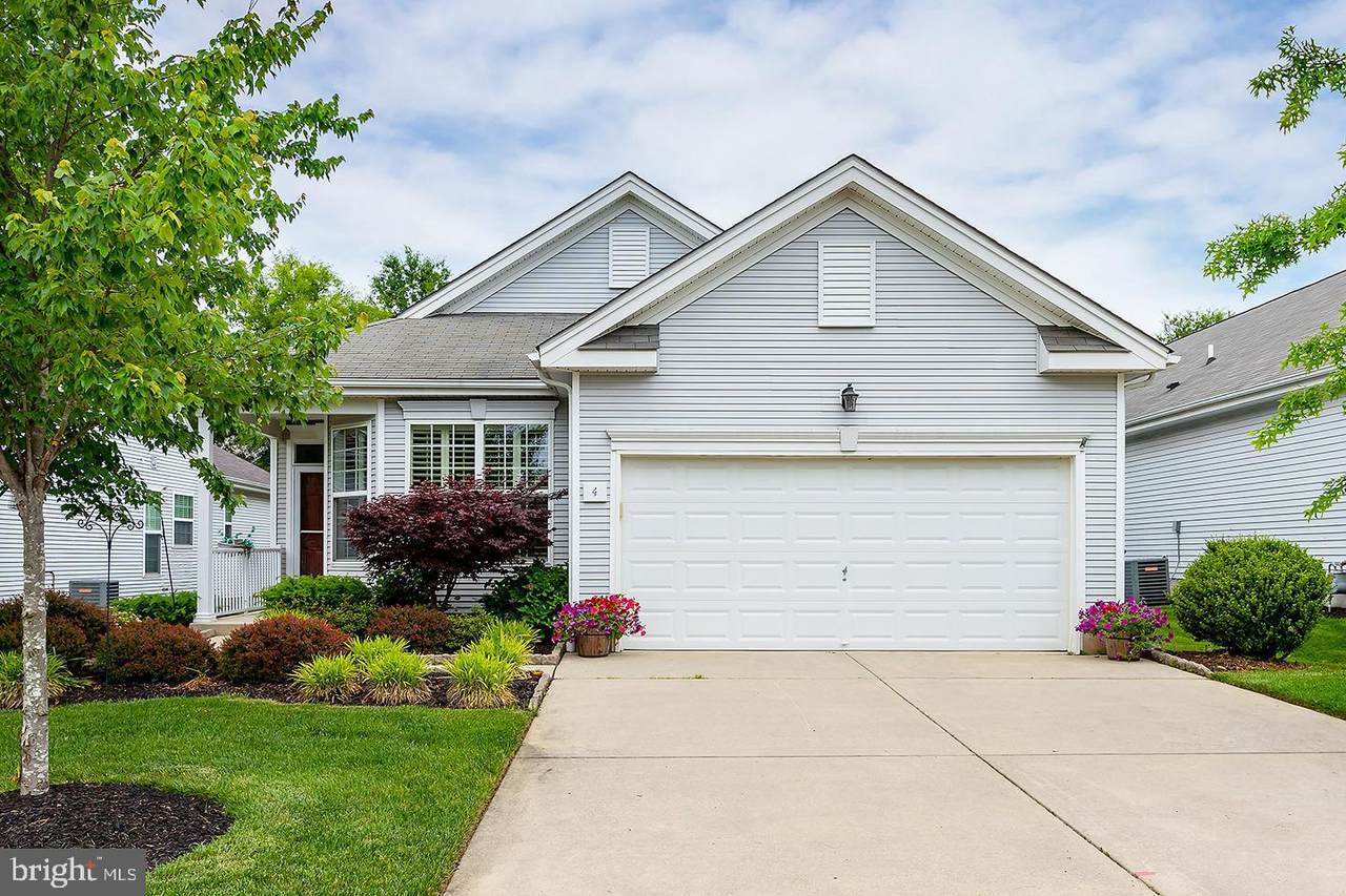 4 Belair Court - Photo 1