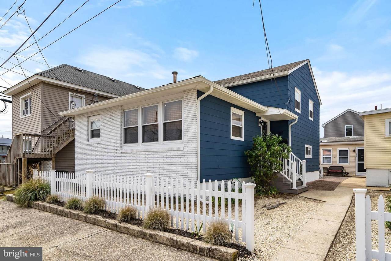 205 Grant Avenue - Photo 1