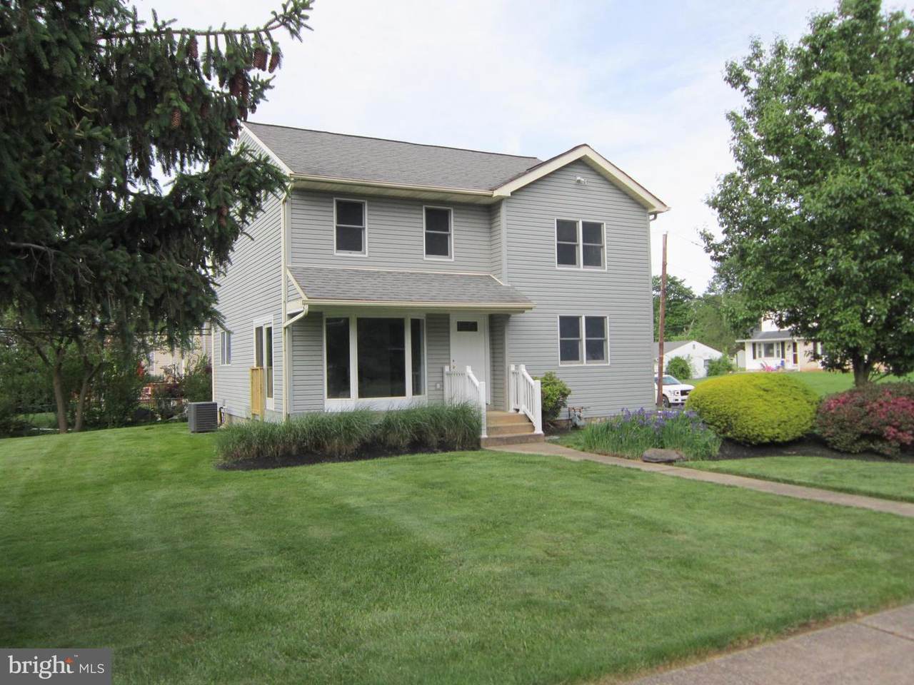 124 Kipling Drive - Photo 1