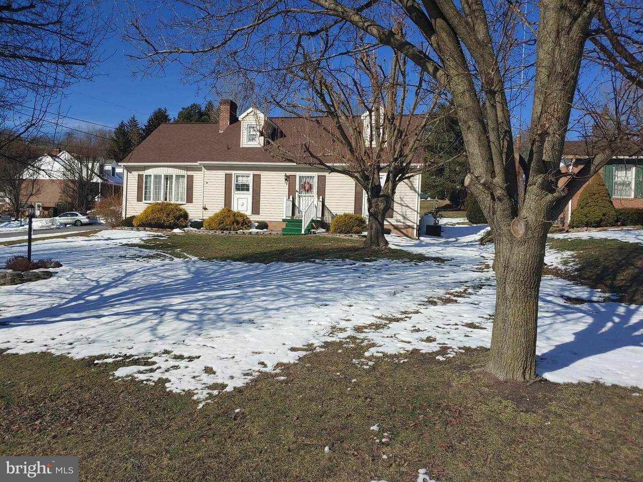 80 Dyer Avenue - Photo 1