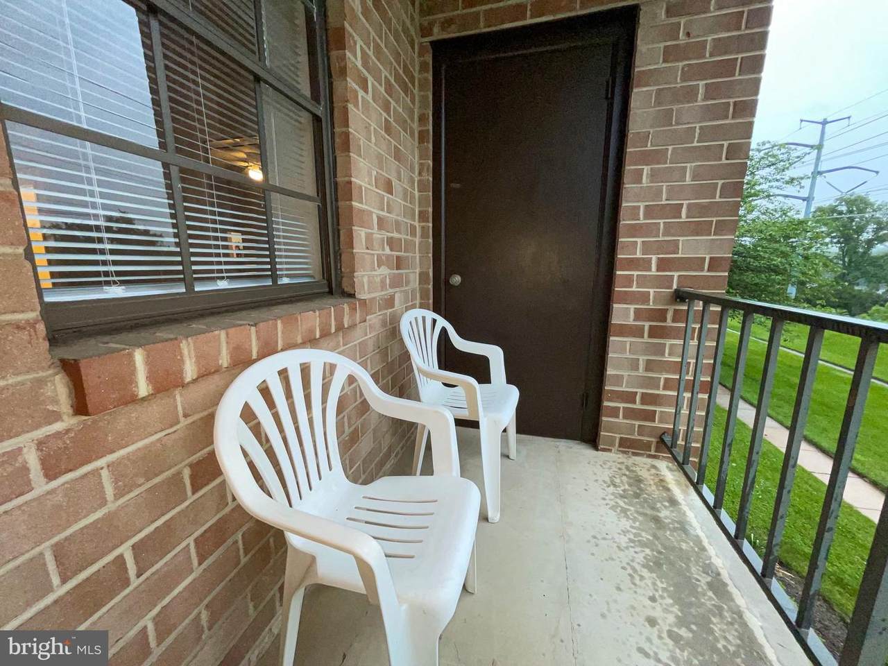 572 Schuylkill Avenue - Photo 1