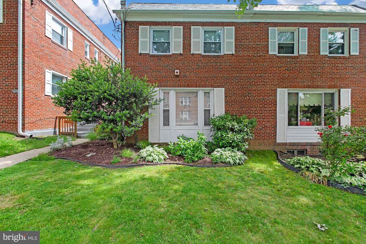1424 Sheridan Street - Photo 1