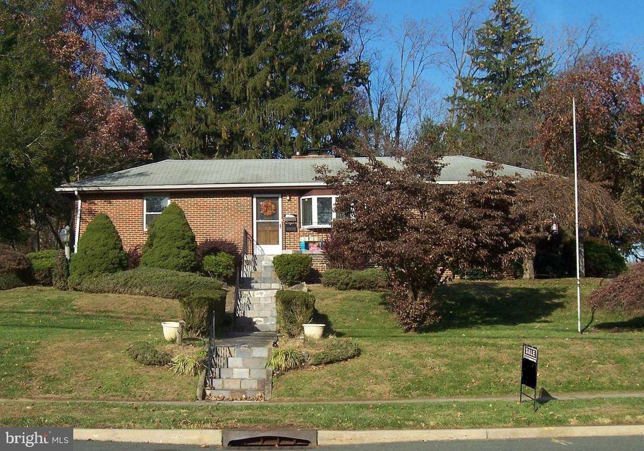 108 Gainsboro Road - Photo 1