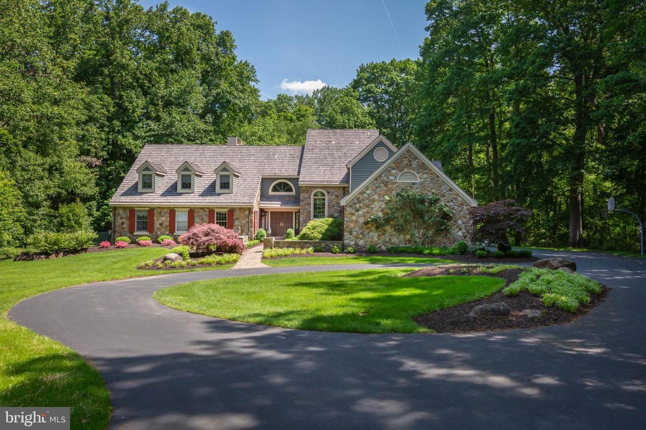 6 Steeplechase Lane - Photo 1