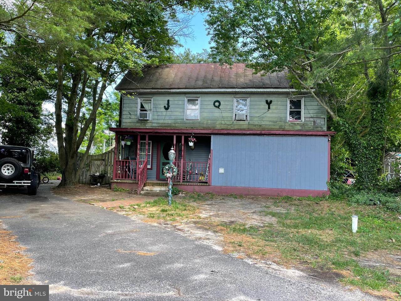 409 Brewster Road - Photo 1