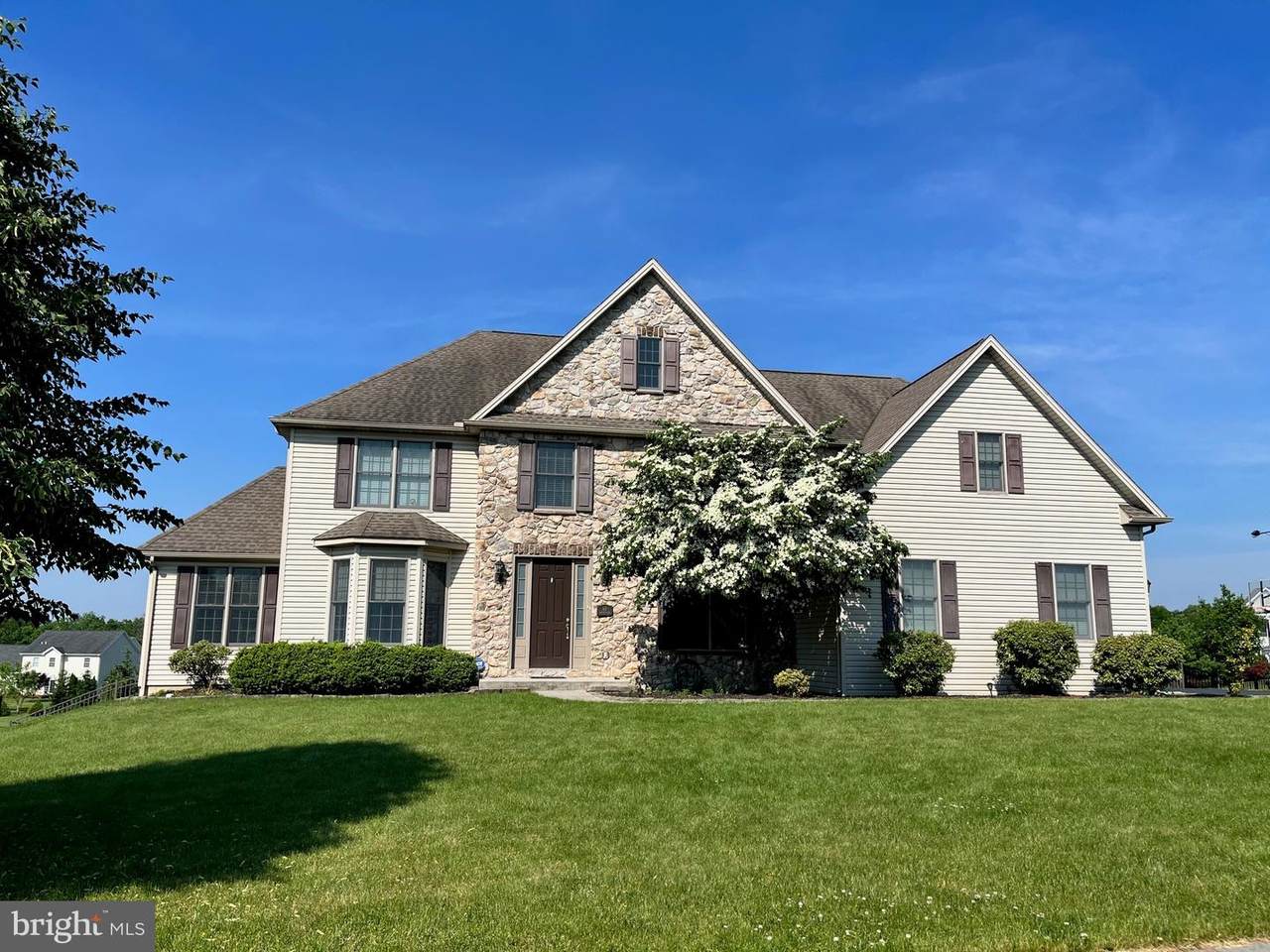 60 Country Side Drive - Photo 1