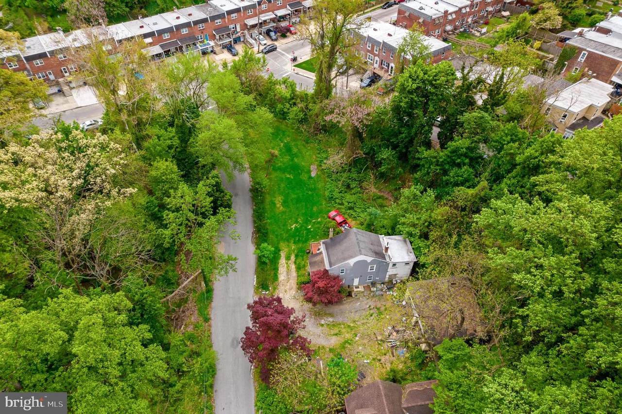 5977 Jannette Street - Photo 1