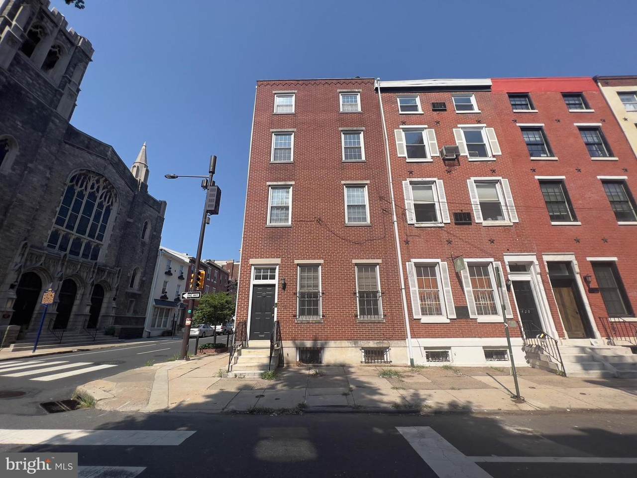 422 15TH Street - Photo 1