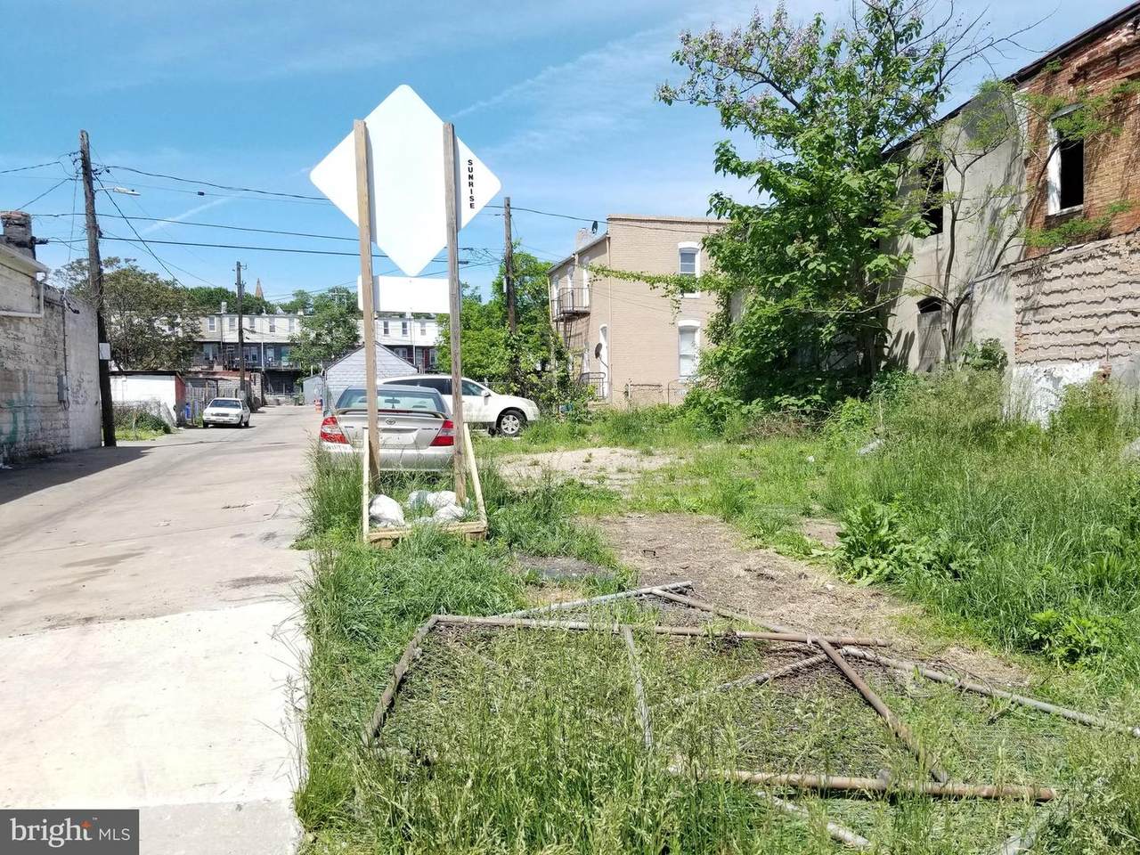 4710 Curtis Avenue - Photo 1