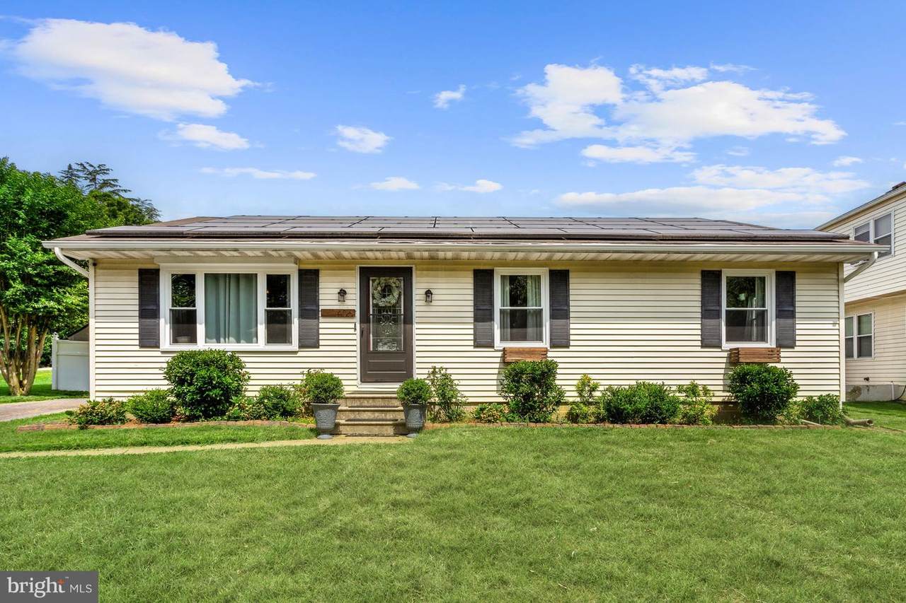 406 Beech Street - Photo 1