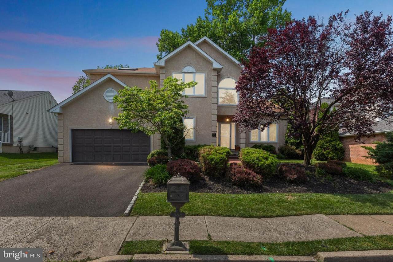 366 Peachtree Drive - Photo 1