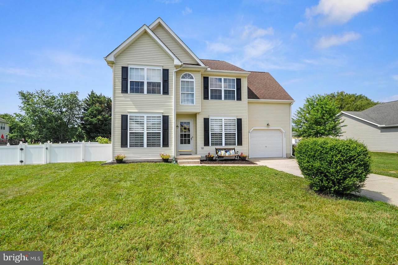 204 Chimney Top Lane - Photo 1