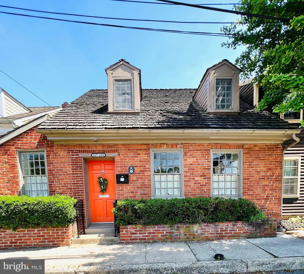 217-219 Church Street - Photo 1
