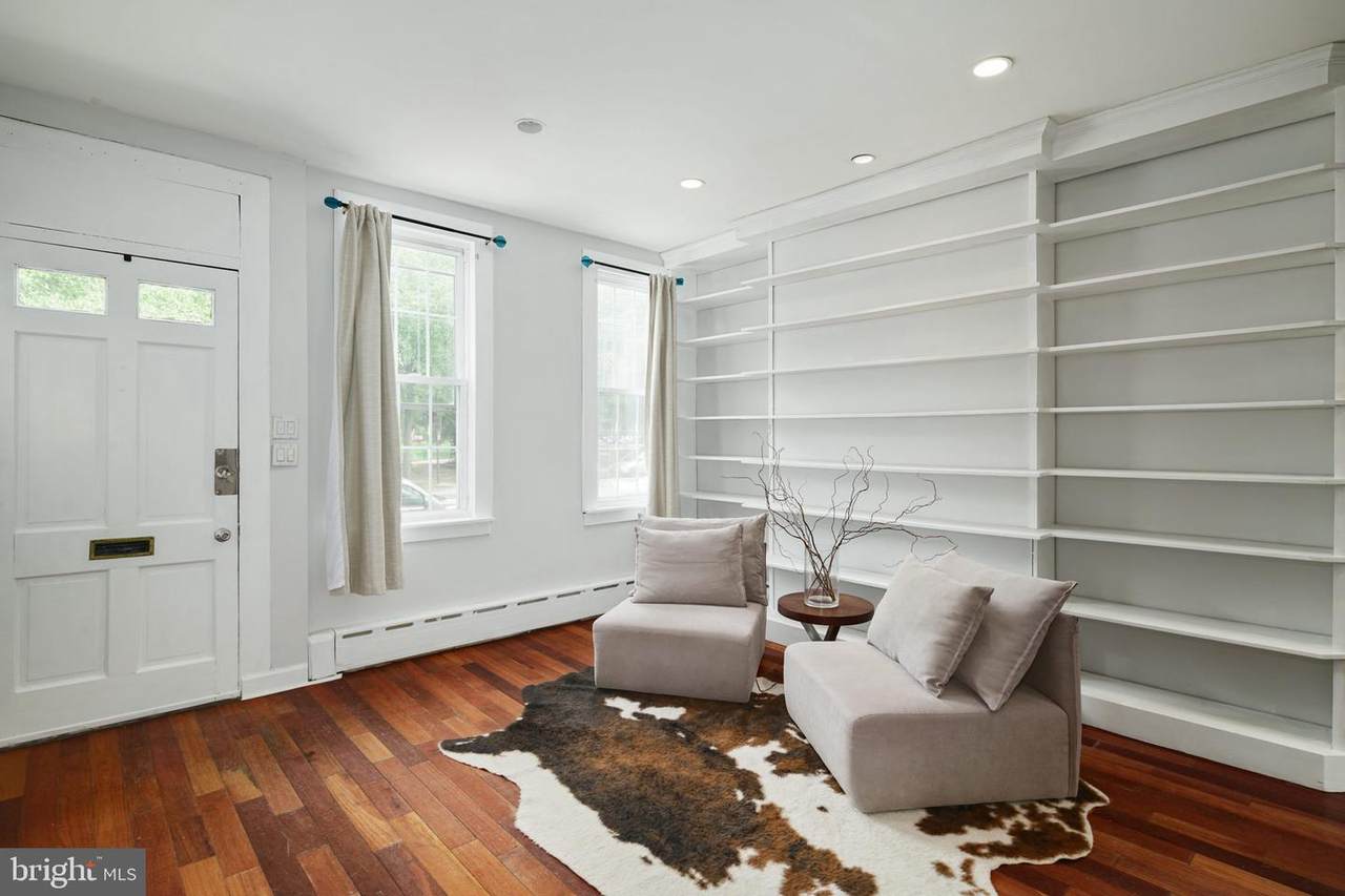2546 Allegheny Avenue - Photo 1