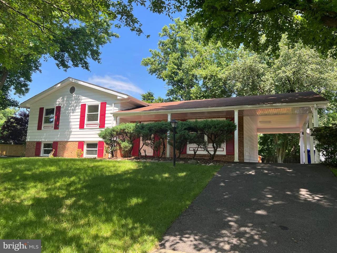 11304 Rambling Road - Photo 1