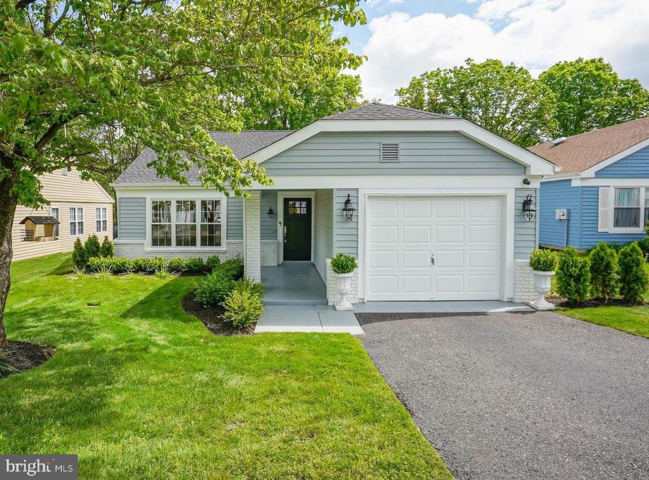77 Buckingham Drive - Photo 1