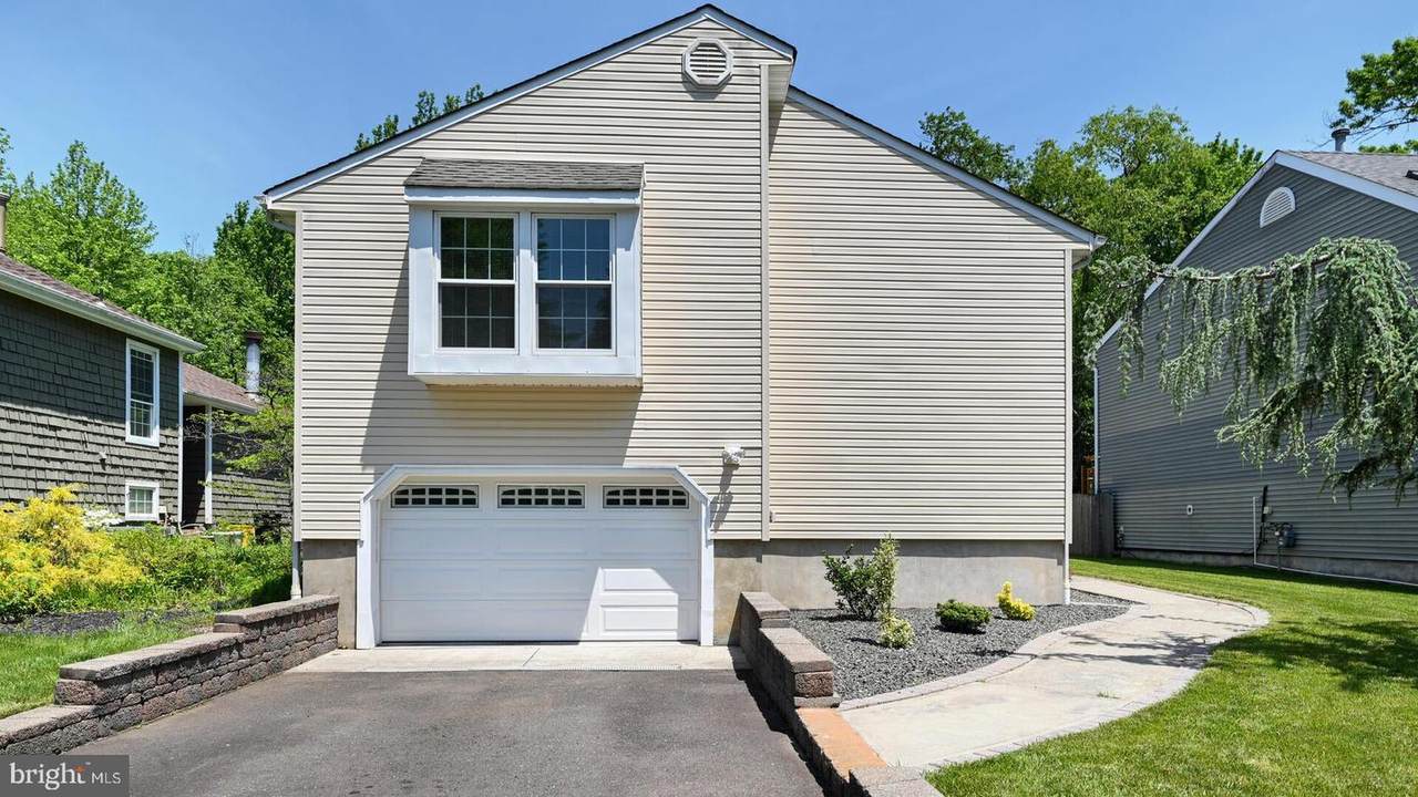 20 Woodland Way - Photo 1