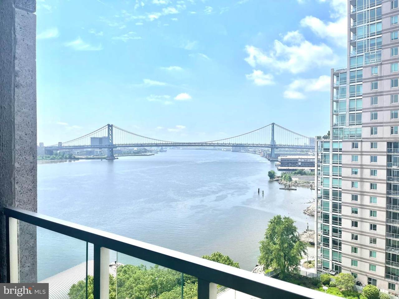 901 Penn - Photo 1