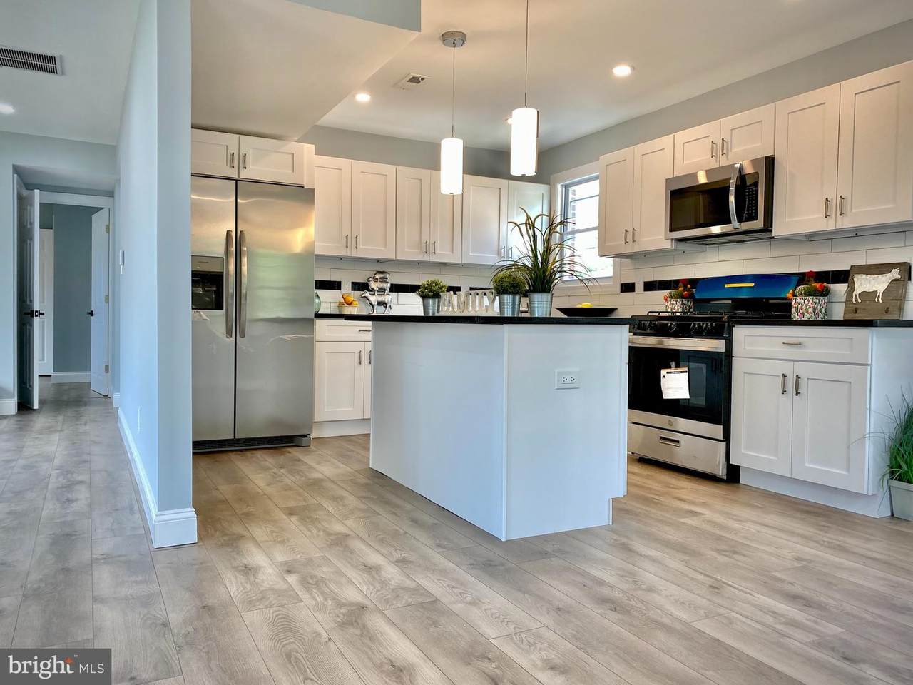 22 Duncan Avenue - Photo 1