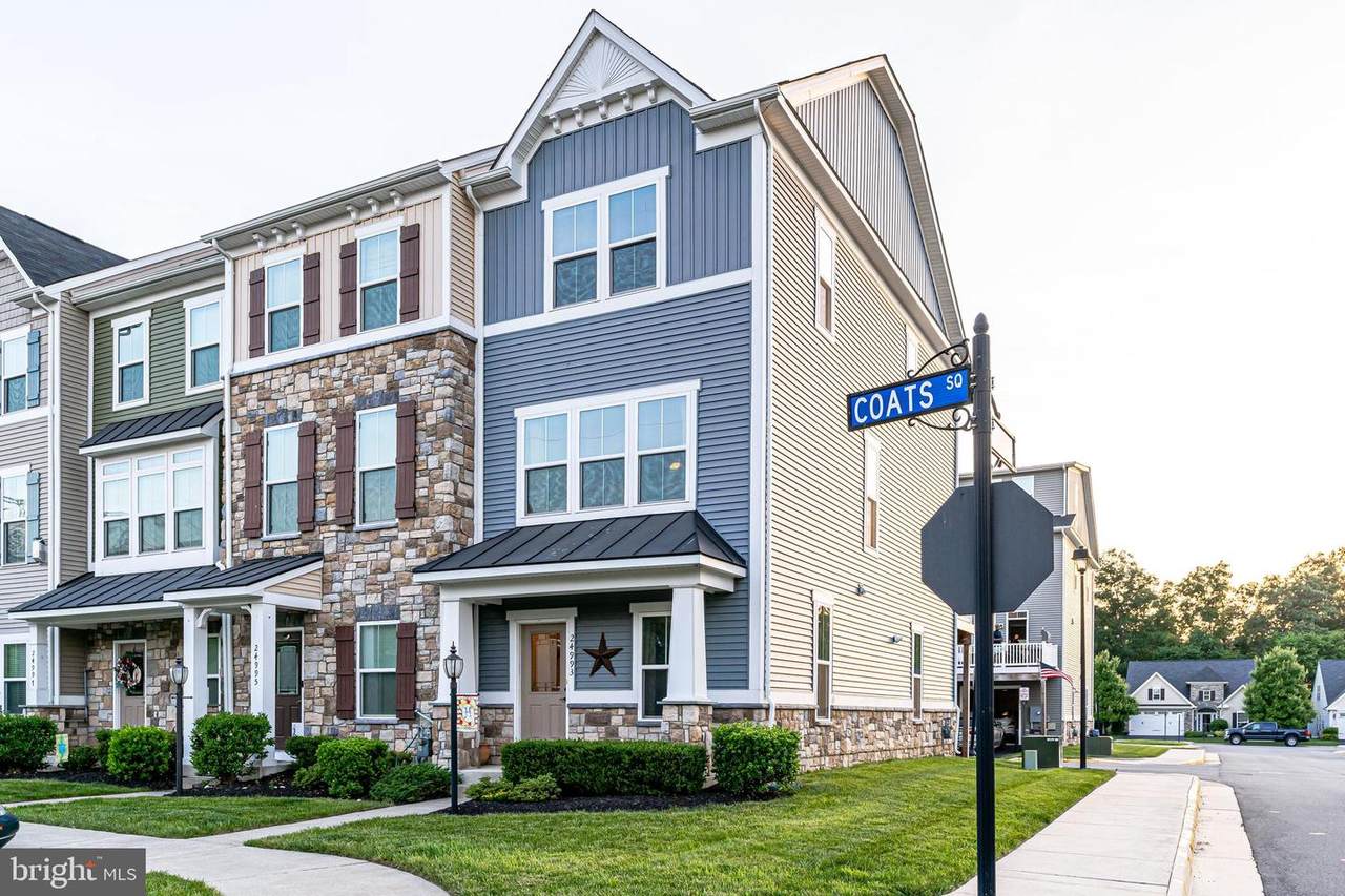 24993 Coats Square - Photo 1