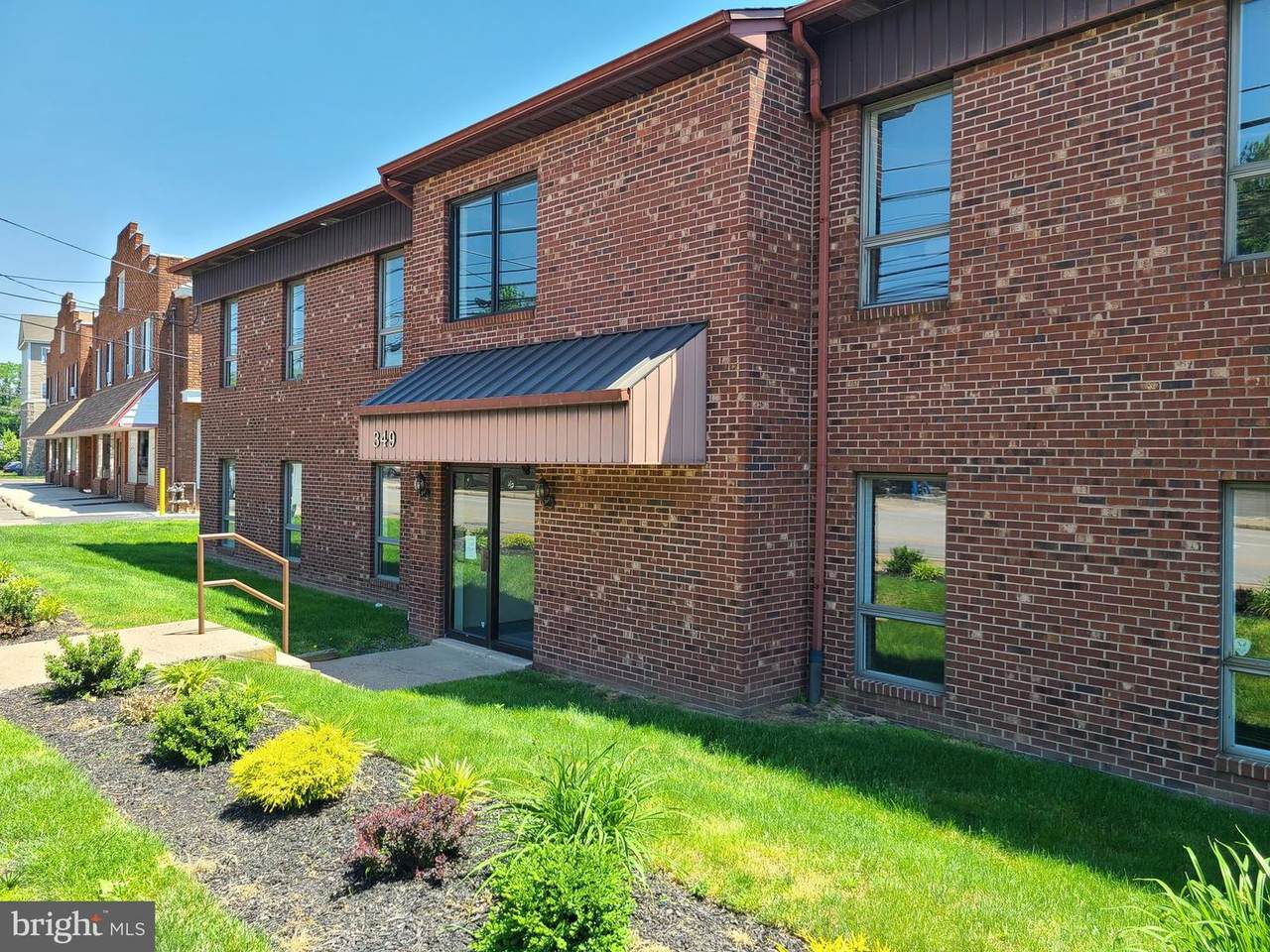 349 York Road - Photo 1