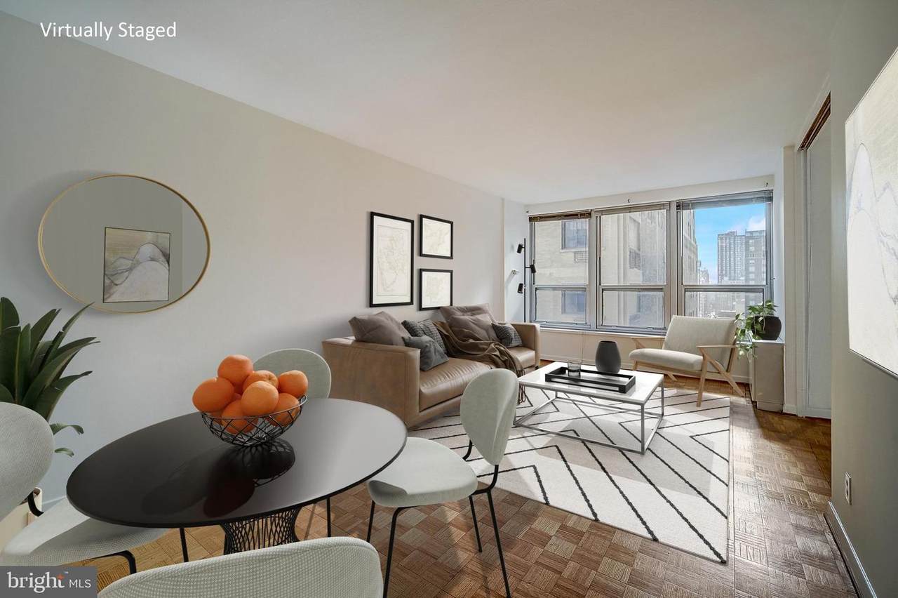 226 Rittenhouse Square - Photo 1