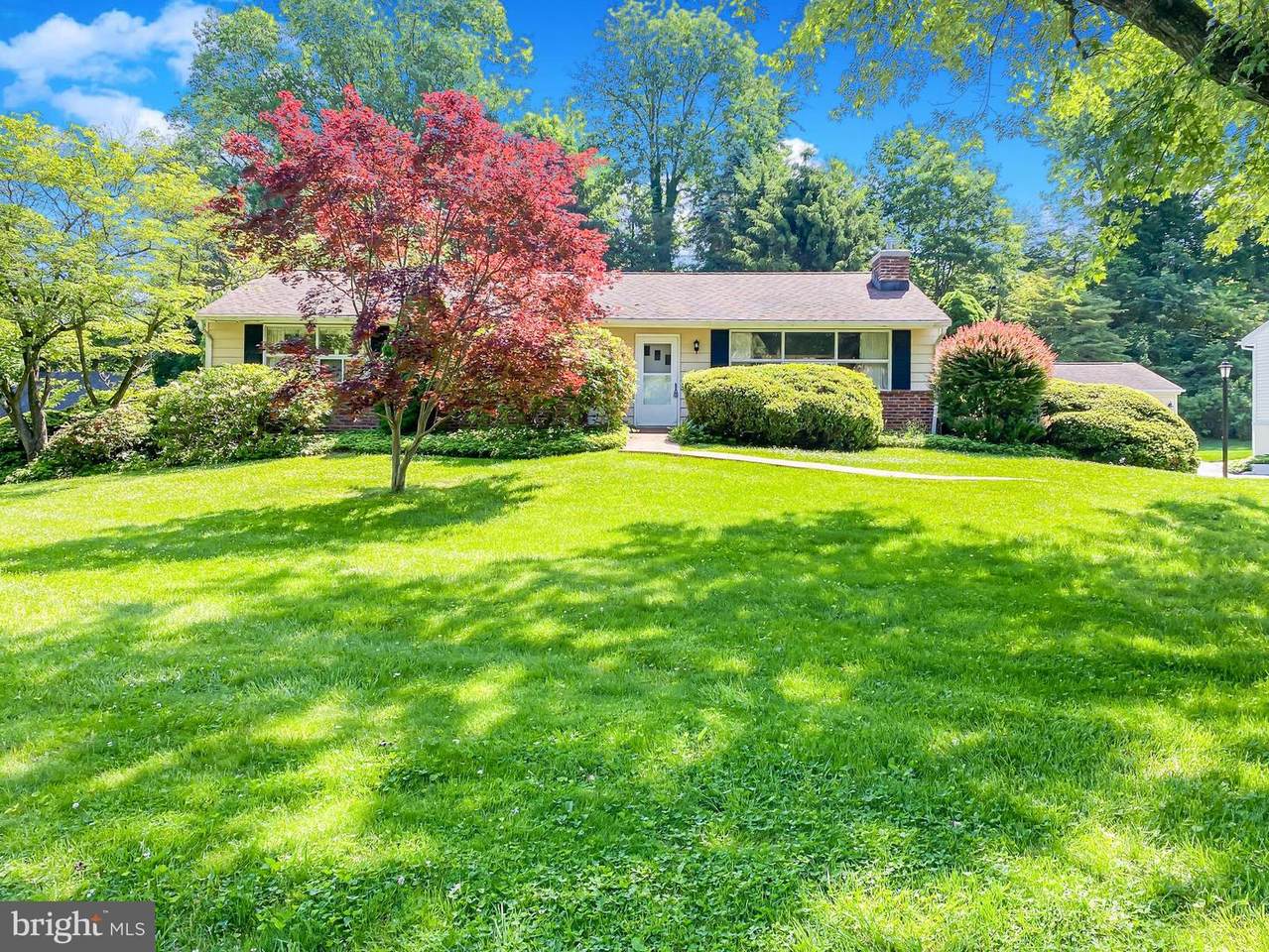 137 Hunt Club Lane - Photo 1