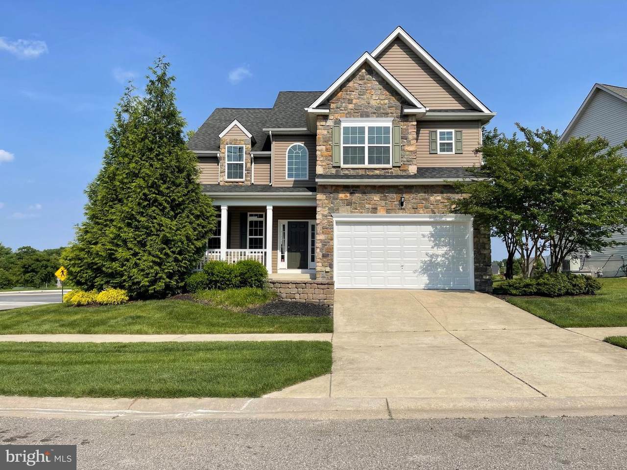145 Thoroughbred Drive - Photo 1