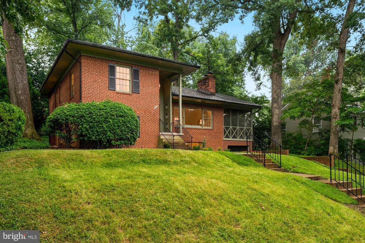 4512 40TH Street - Photo 1
