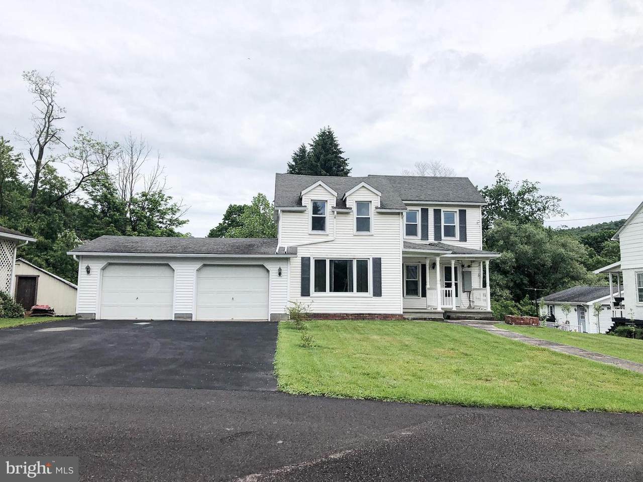 23705 Bartlett Street - Photo 1