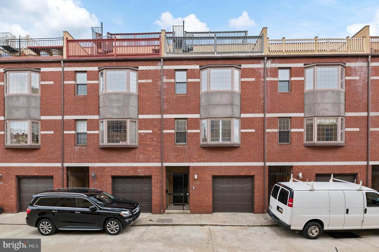 120 Dickinson Street - Photo 1