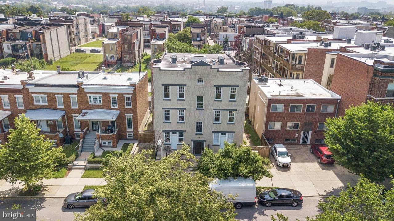 2407 Brookfield Avenue - Photo 1