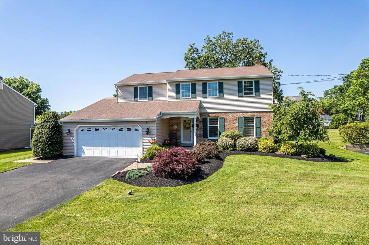 414 Yoder Road - Photo 1