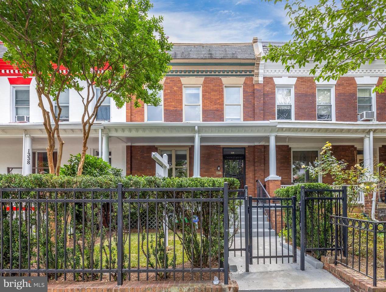 1340 Newton Street - Photo 1