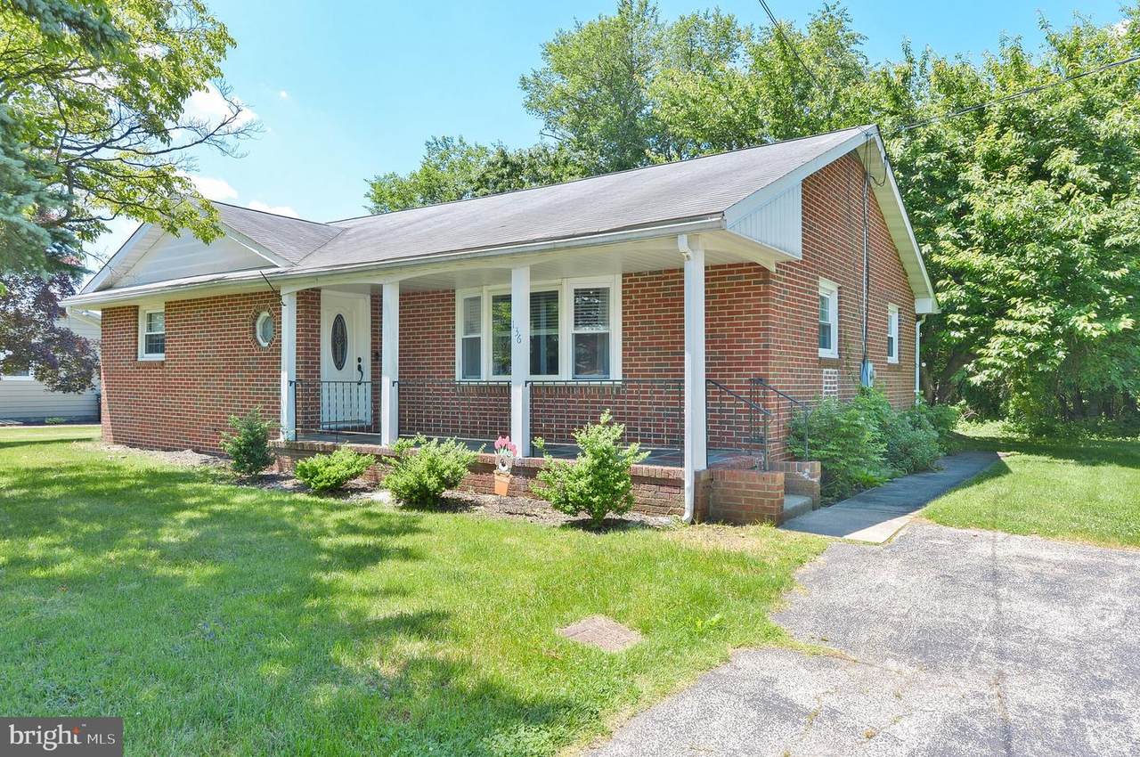 136 Franklin Avenue - Photo 1