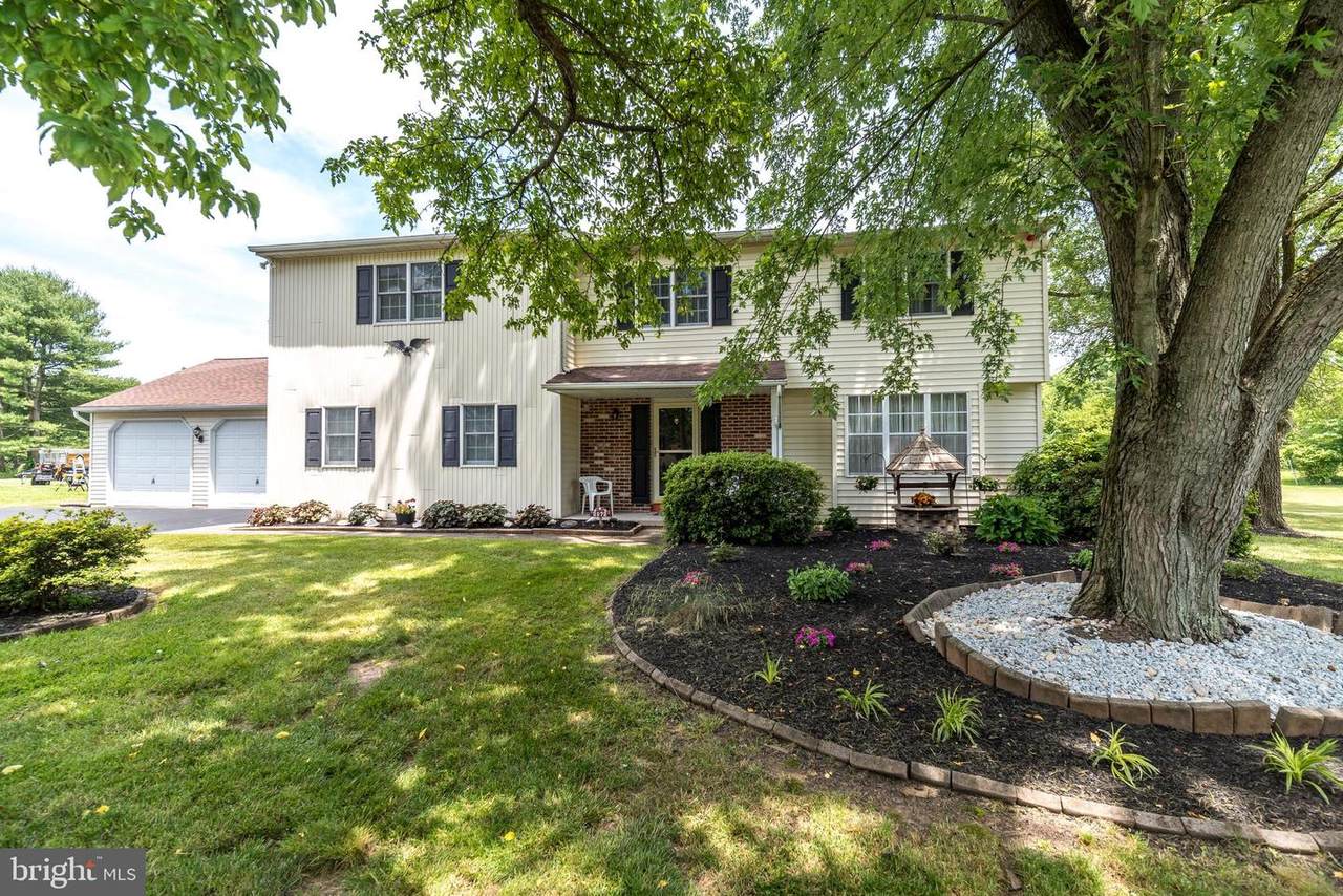 2972 Woodview Drive - Photo 1