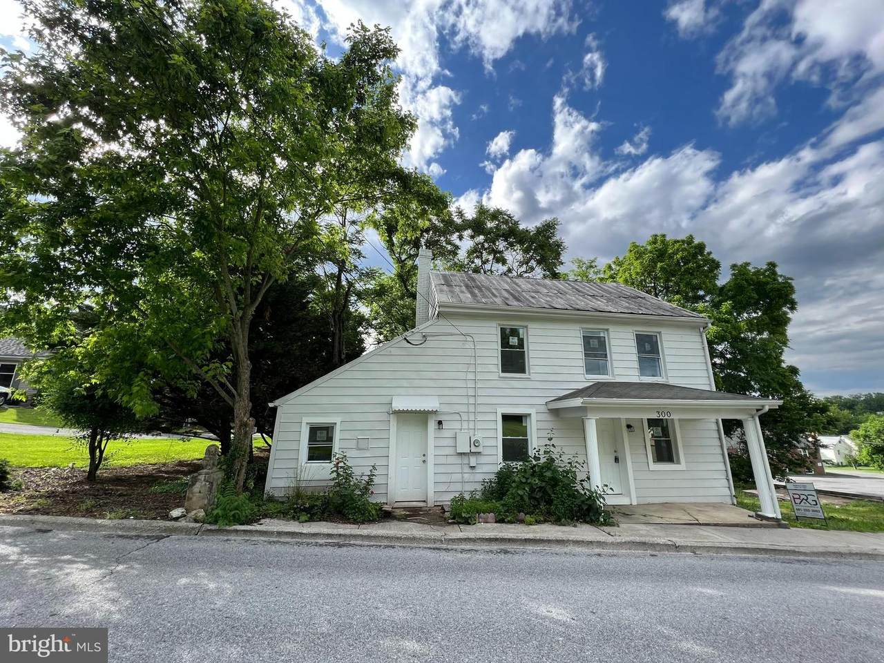 300 Josiah Street - Photo 1