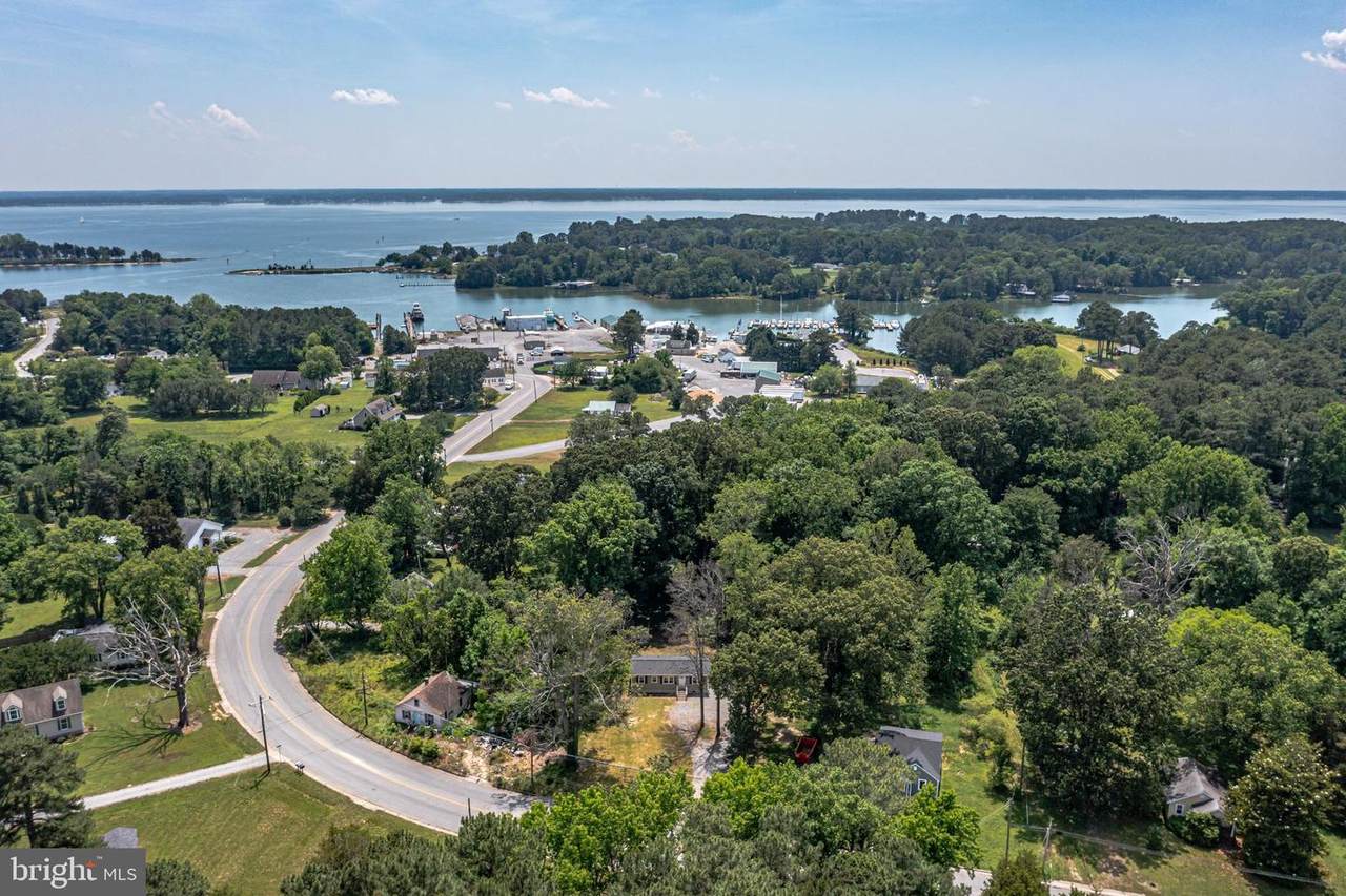 696 Johns Neck Rd - Photo 1