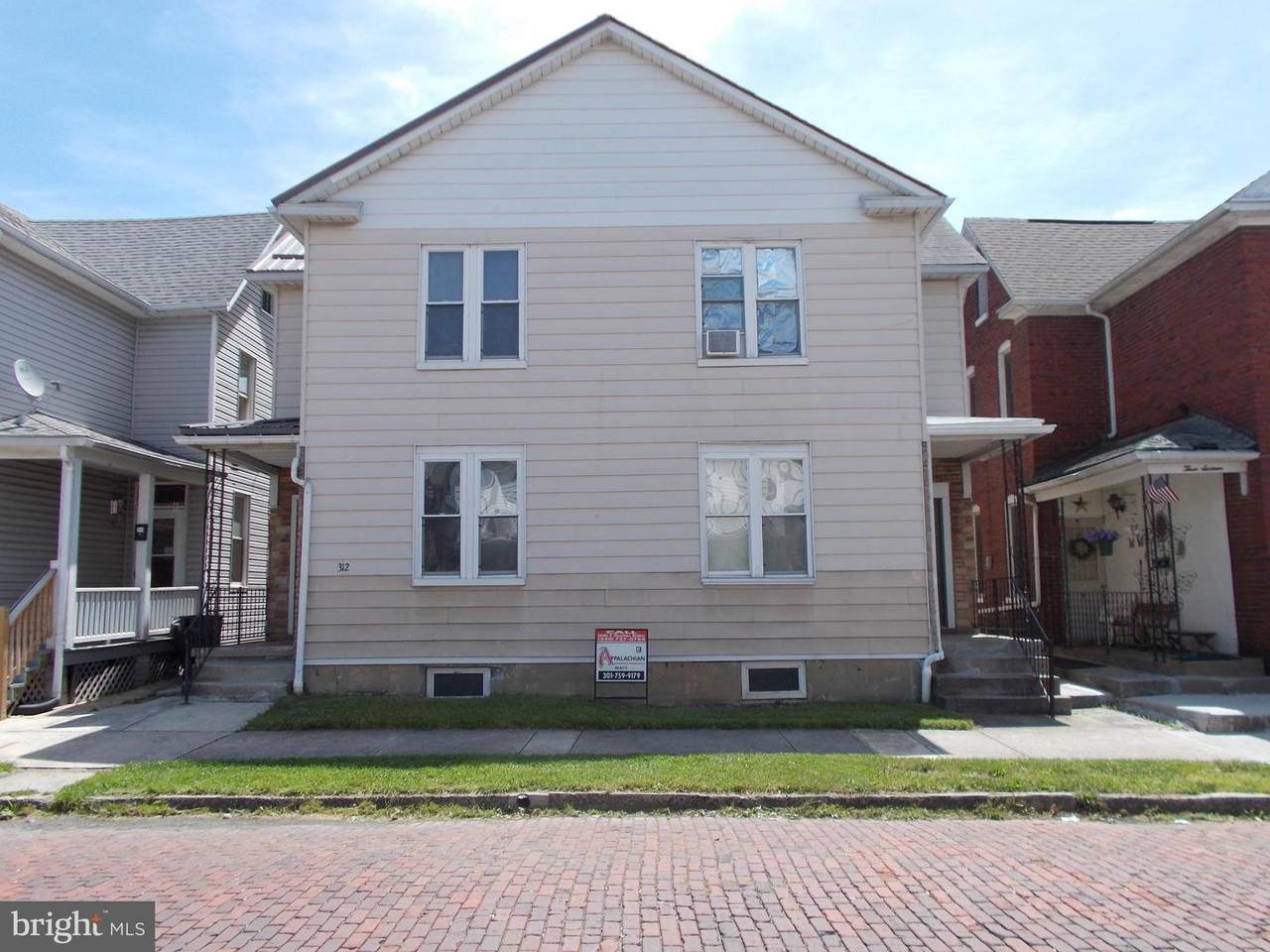 312-314 Grand Avenue - Photo 1