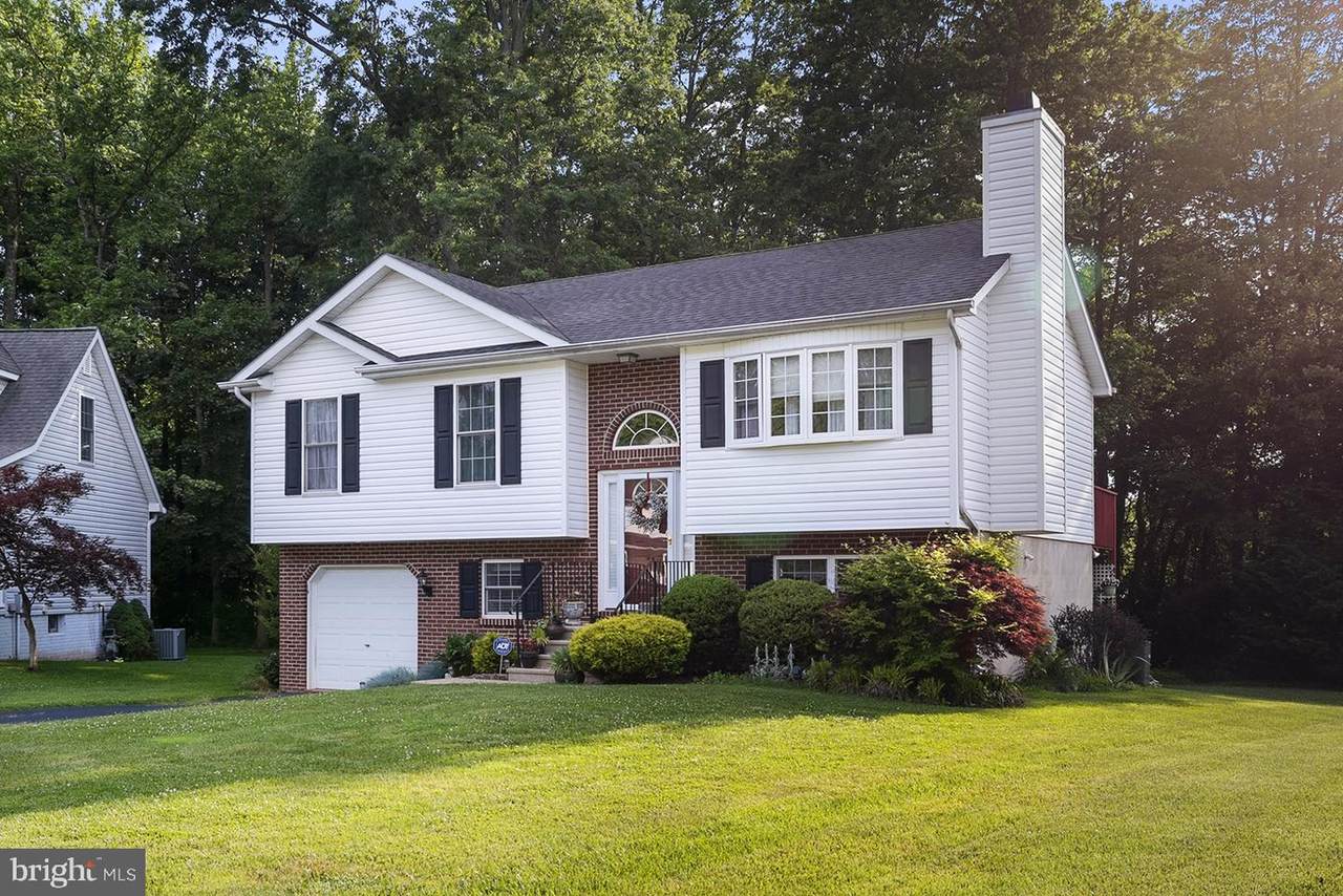 10 Pinehurst Court - Photo 1