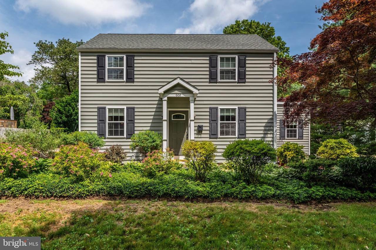 602 Kirsch Avenue - Photo 1