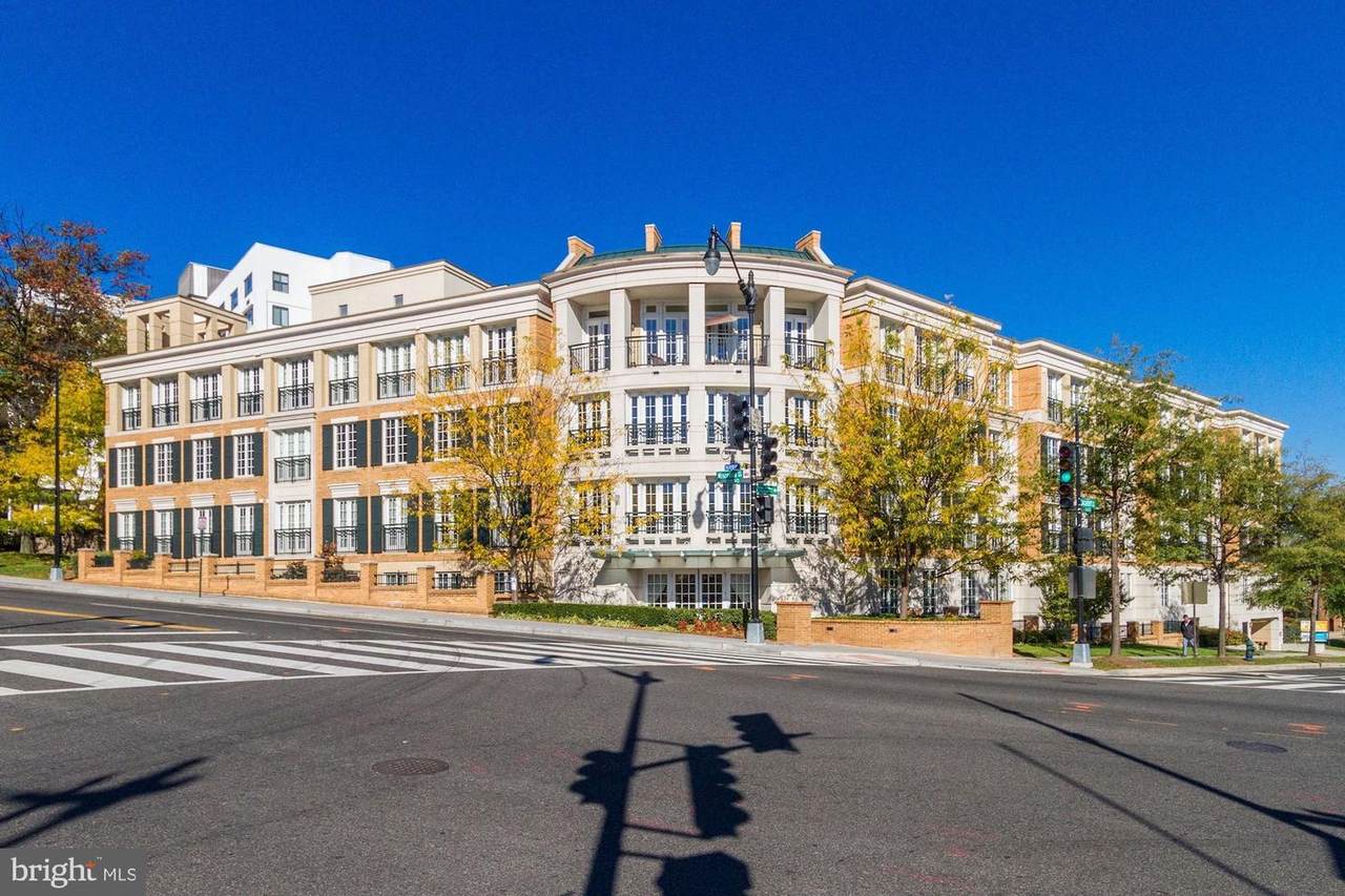 2501 Wisconsin Avenue - Photo 1