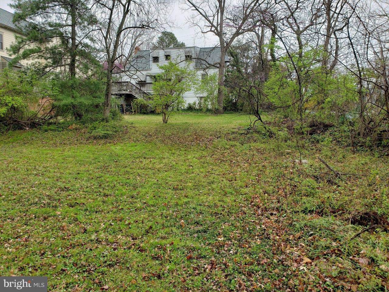 1001 Lincoln Avenue - Photo 1