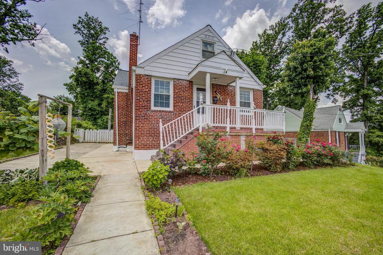 4806 68TH Avenue - Photo 1